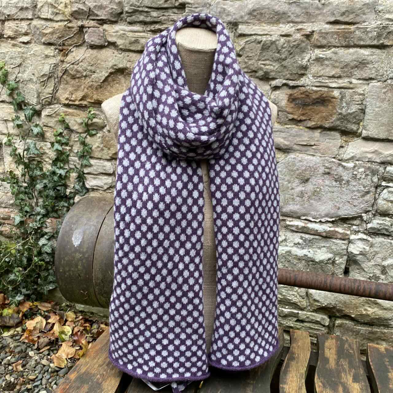 Handframed Knitwear Wool Scarf, in Damson 