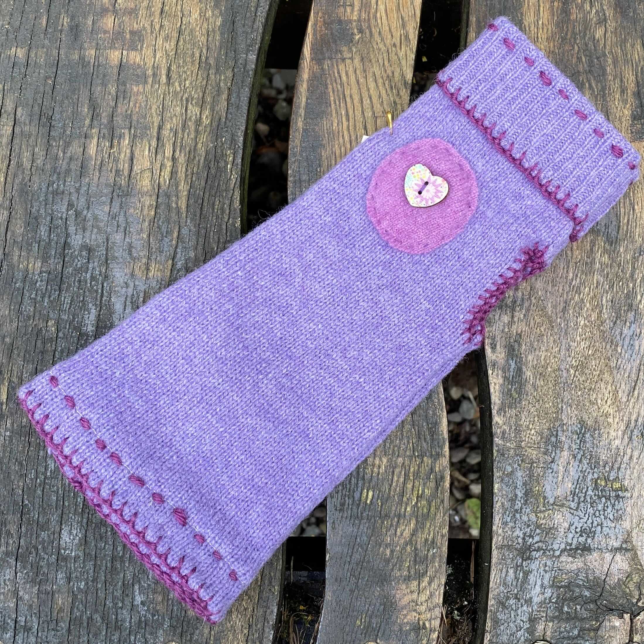 Handstitched Wristwarmers - Lilac